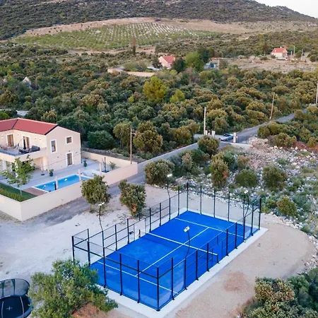 La'mato With Padel-sole Heaven * Donja Jagodnja